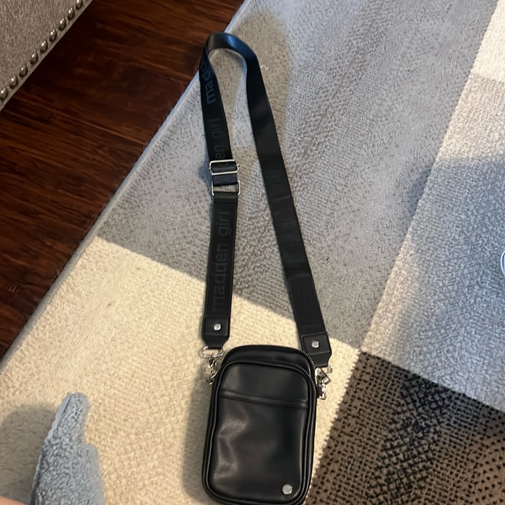 Steve Madden small bag